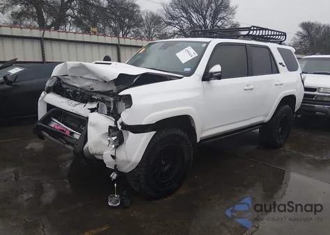 2023 Toyota 4Runner Trd Off Road Premium z USA, uszkodzony, nr VIN JTERU5JR5P6112866